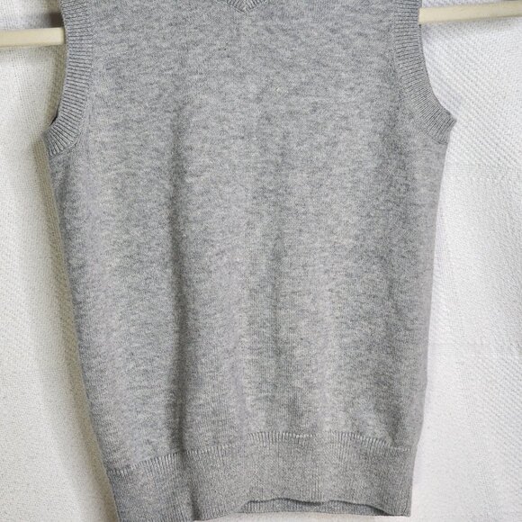 The Children's Place Grey 100% Cotton Sleeveless V Neck Sweater Vest Size 5T - Picture 6 of 16